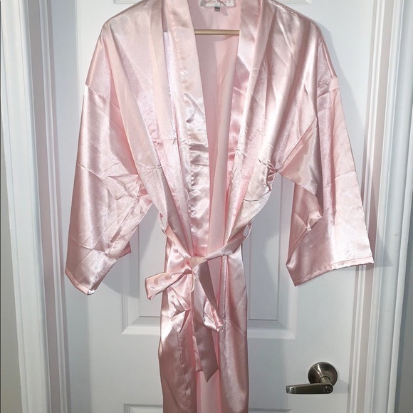 Silk Robe - Picture 2 of 6